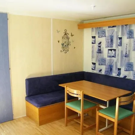 Camping Familial 3 Etoiles Avec Piscine - Animaux Acceptes 3*