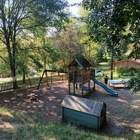 Camping Familial 3 Etoiles Avec Piscine - Animaux Acceptes Mayrac